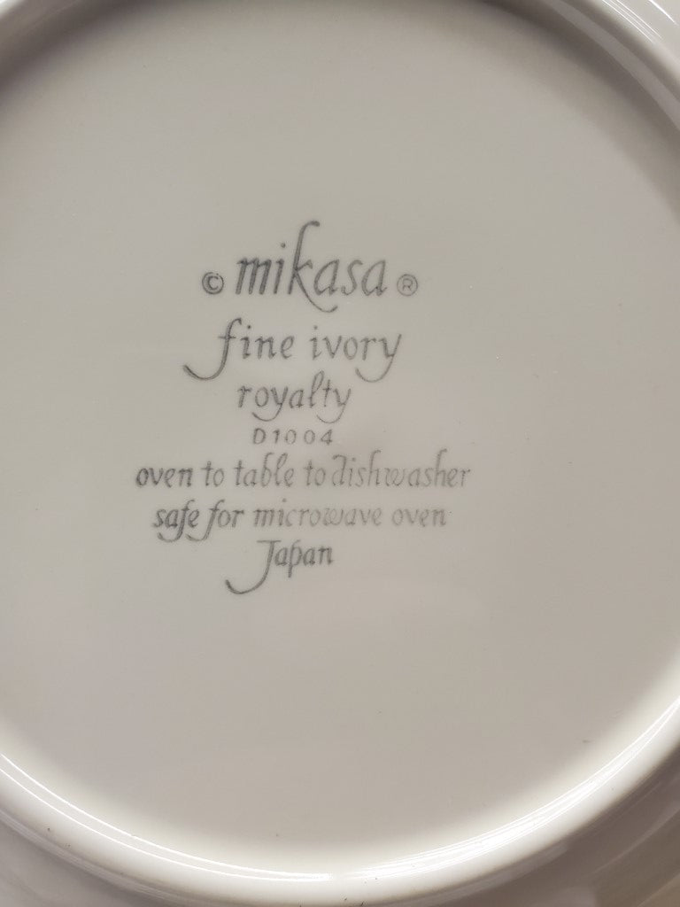 Mikasa Royalty Charger/Chop Plate LK