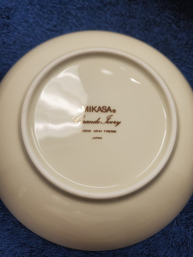 Set of 9 Mikasa Gray Finesse Fruit Bowls LK