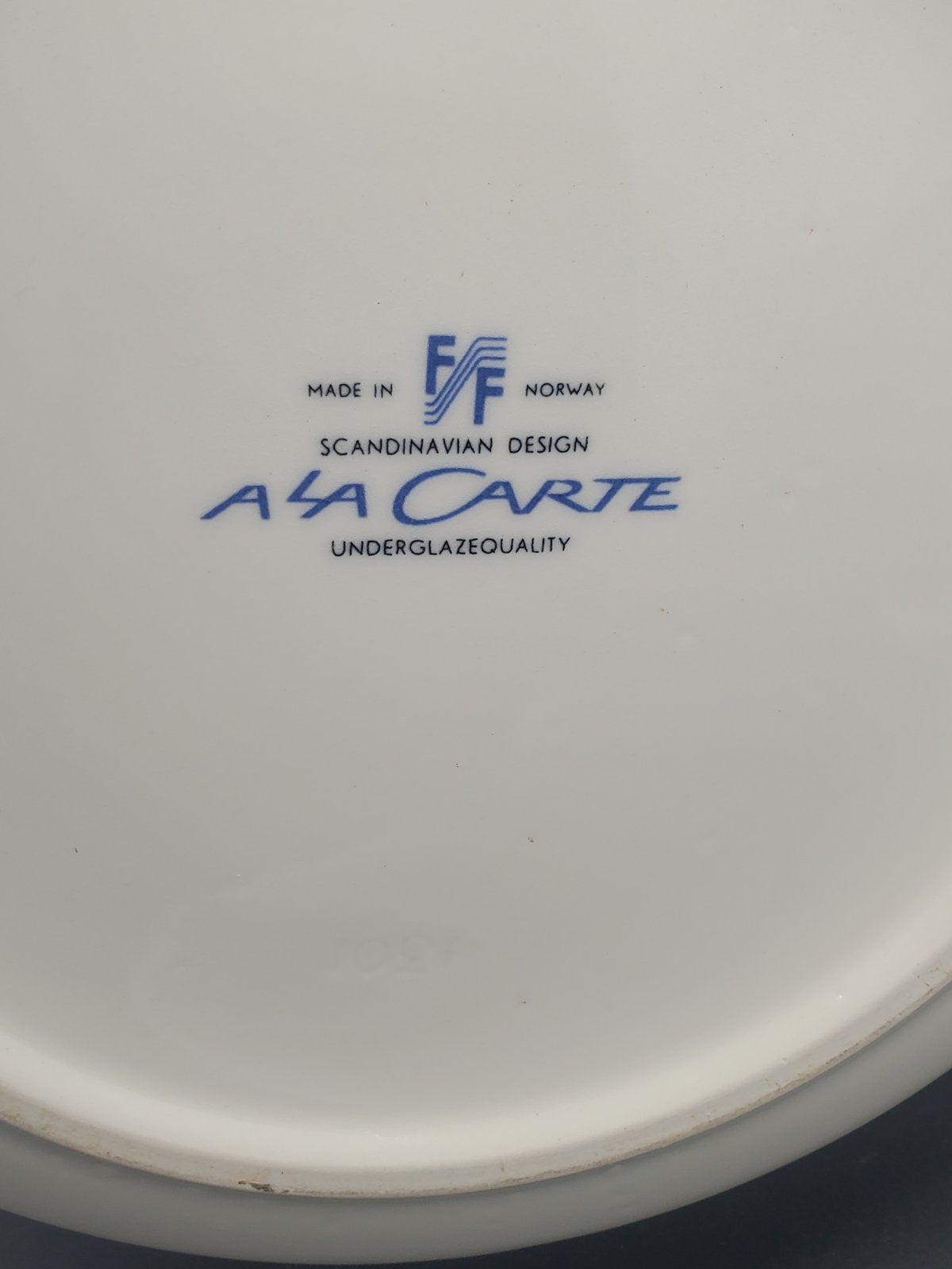 Figgjo A La Carte Large Covered Serving Bowl