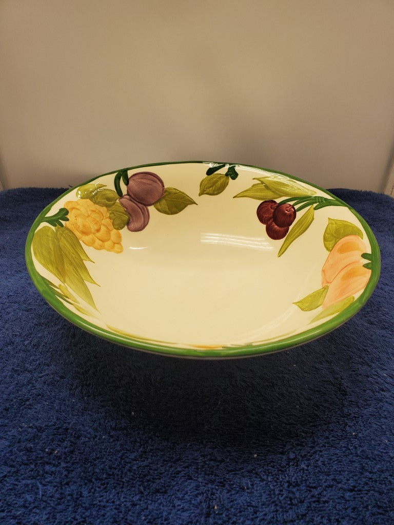 Franciscan Fresh Fruit 8" Round Vegetable Bowl