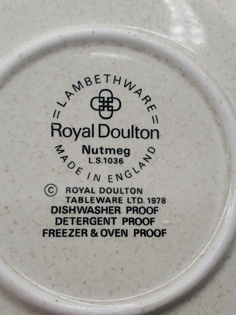Set of 2 Royal Doulton Nutmeg Cup & Saucer Sets LK