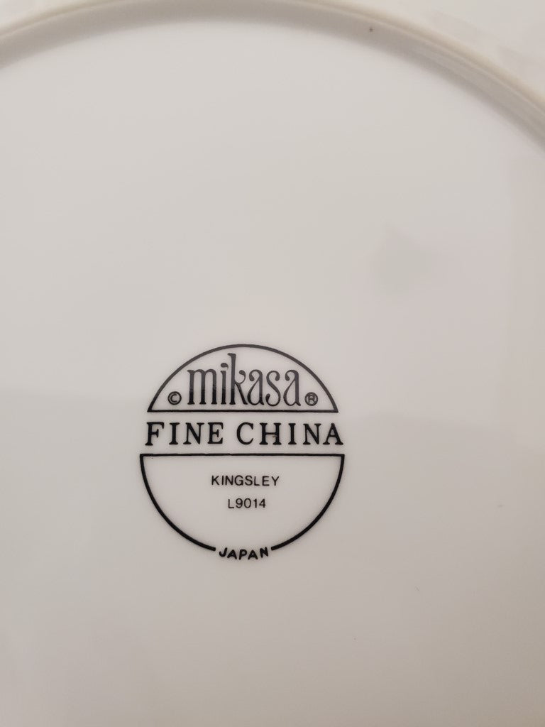 Set of 4 Mikasa Kingsley Cup & Saucer Sets LK