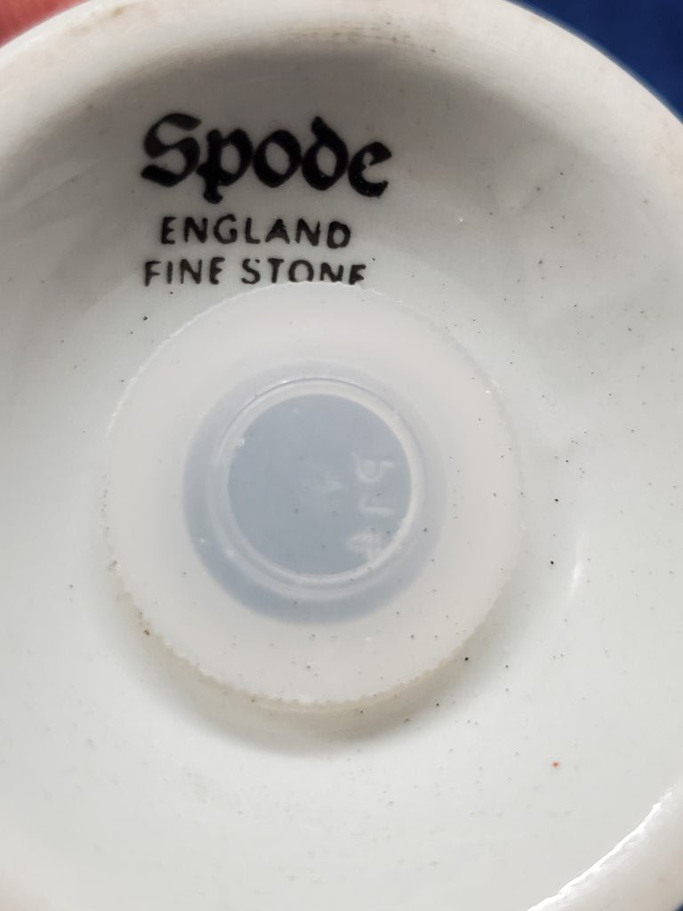 Spode Fitzhugh Red Salt & Pepper Set LK
