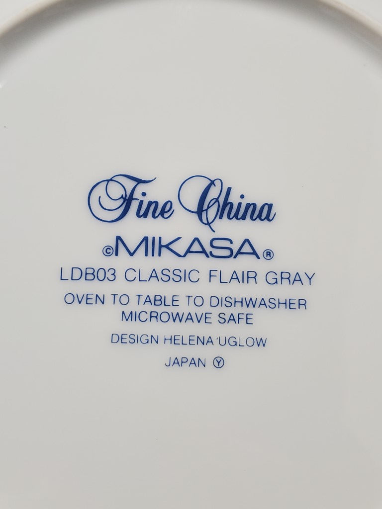 Set of 4 Mikasa Classic Flair Gray Salad Plates