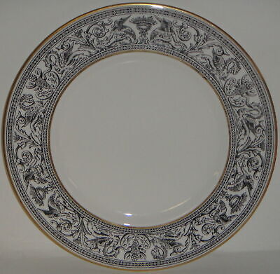 Set of 2 Wedgwood Florentine-Black Outlined Dragons Dinner Plates