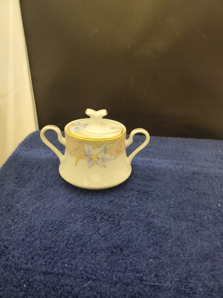 Mikasa Charisma Gray Creamer & Sugar Bowl with Lid LK