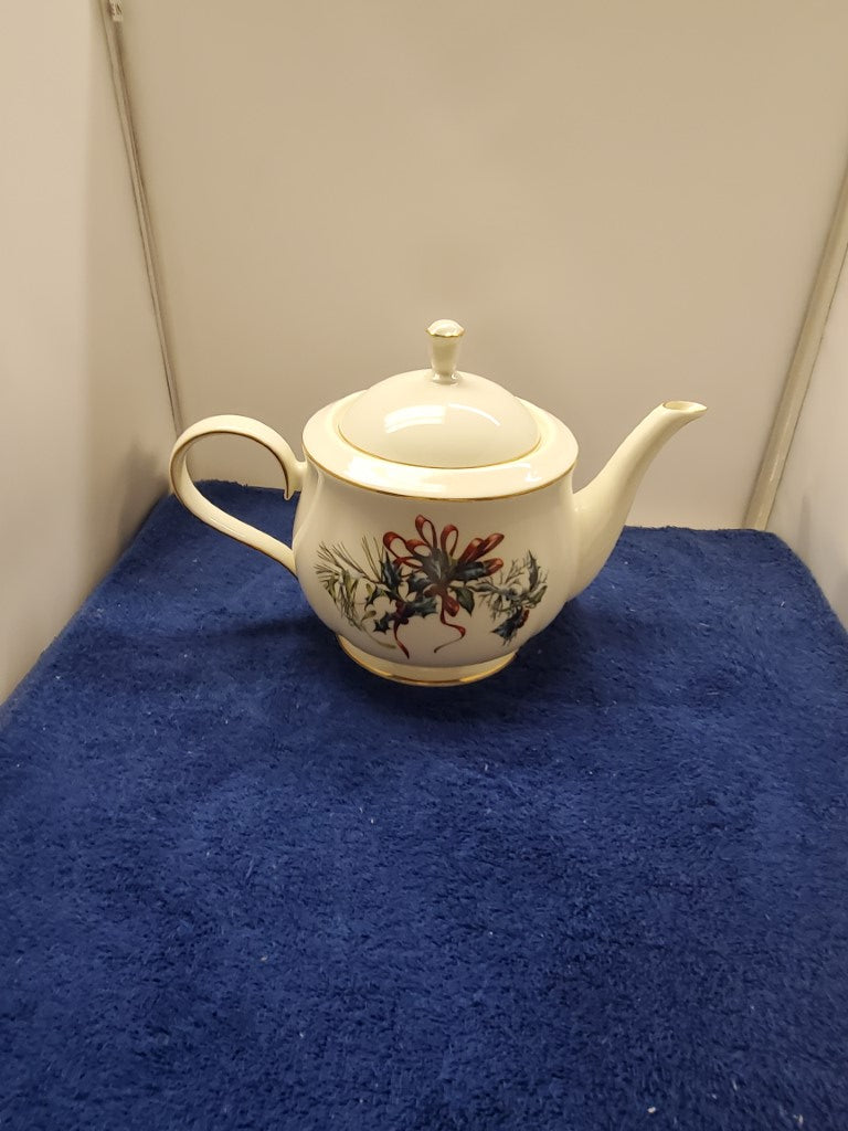 Lenox Winter Greetings Teapot