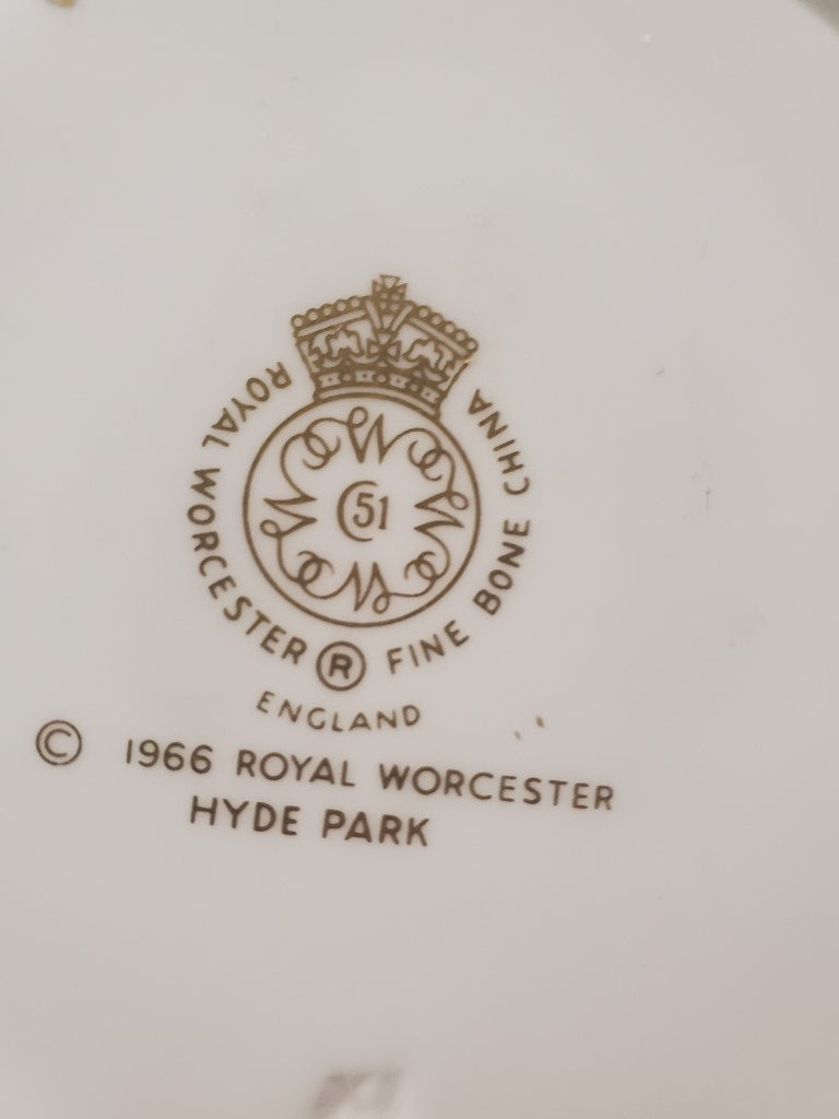 Set of 2 Royal Worcester Hyde Park Salad Plates LK