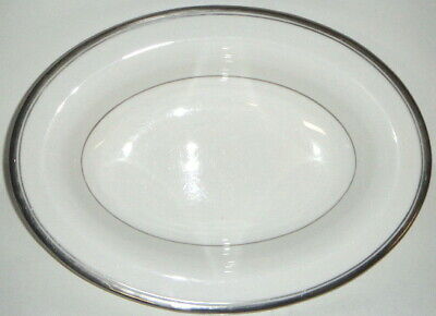 Royal Worcester Viceroy Platinum Oval Vegetable Bowl 10"
