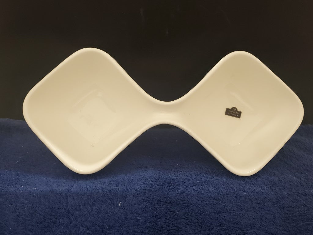 Set of 6 Ten Strawberry Street Diamond White 2-Sided Serving Dishes
