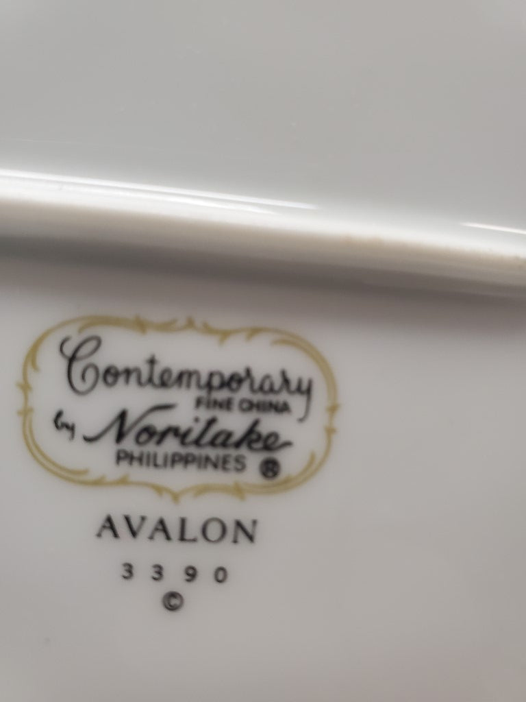 Noritake Avalon Oval Serving Platter LK