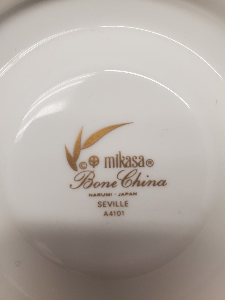Set of 4 Mikasa Seville Cup & Saucer Sets