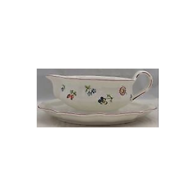 Villeroy & Boch Petite Fleur Gravy Boat with Attached Underplate