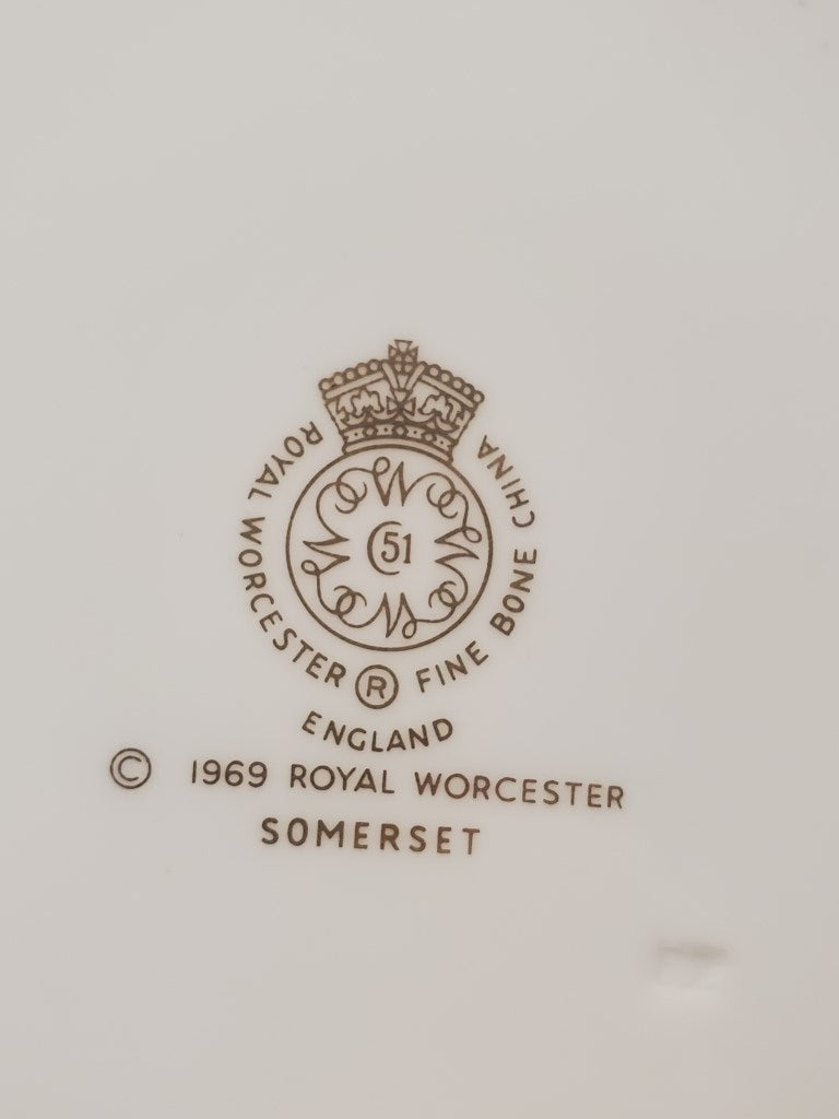 Royal Worcester Somerset Dinner Plate LK