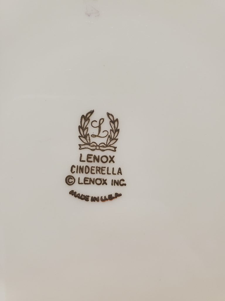 Set of 2 Lenox Cinderella Dinner Plates LK