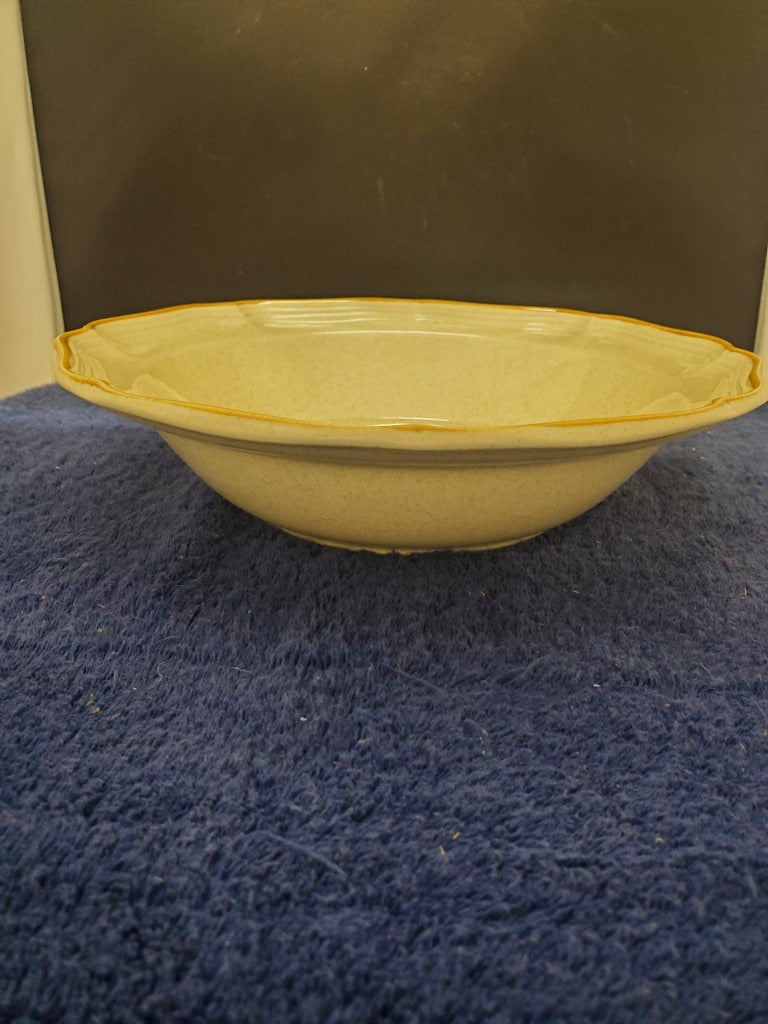 Mikasa Strawberry Festival Round Vegetable Bowl LK