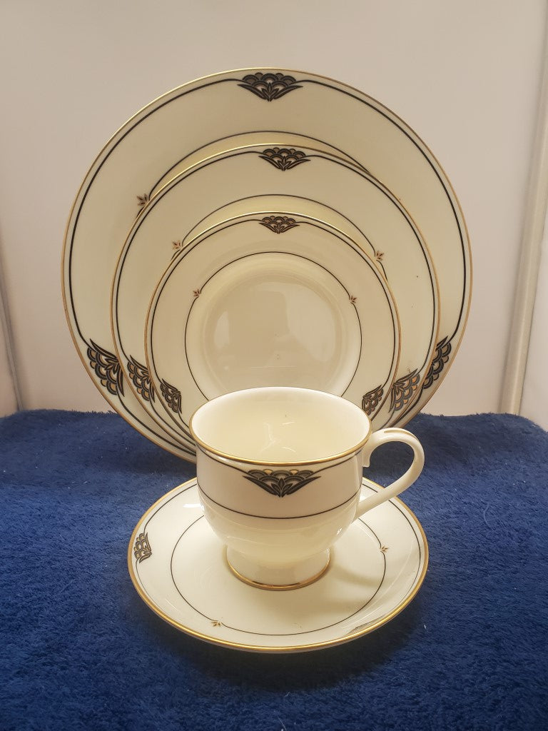 Gorham Florentine Onyx 5 Piece Place Setting LK