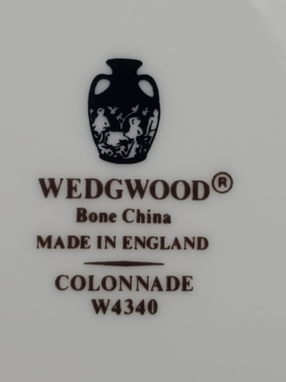 Set of 2 Wedgwood Colonnade Bread & Butter Plates LK