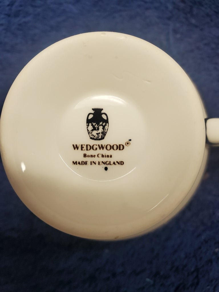 Set of 7 Wedgwood Florentine Blue W1956 Leigh Cups