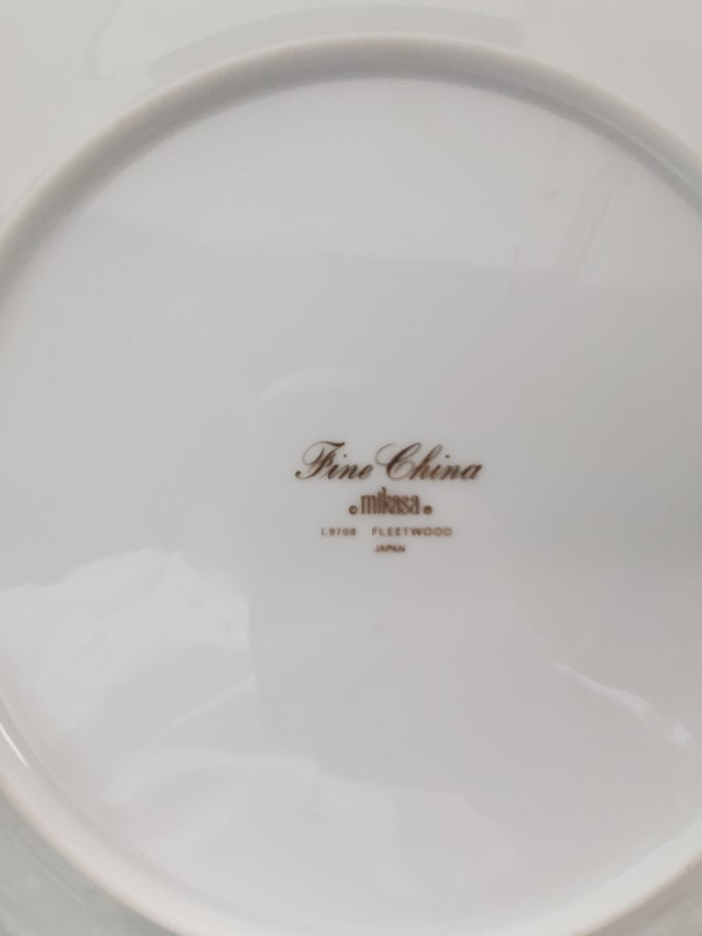 Mikasa Fleetwood Creamer with Sugar Bowl and Lid LK