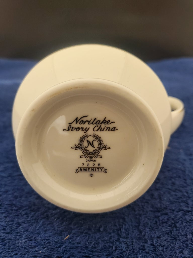 Noritake Amenity Creamer LK