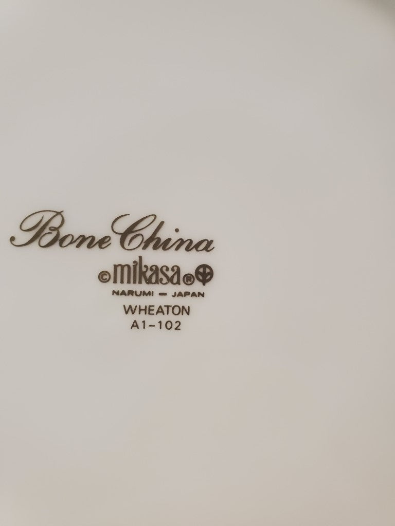Set of 2 Mikasa Wheaton Dinner Plates LK