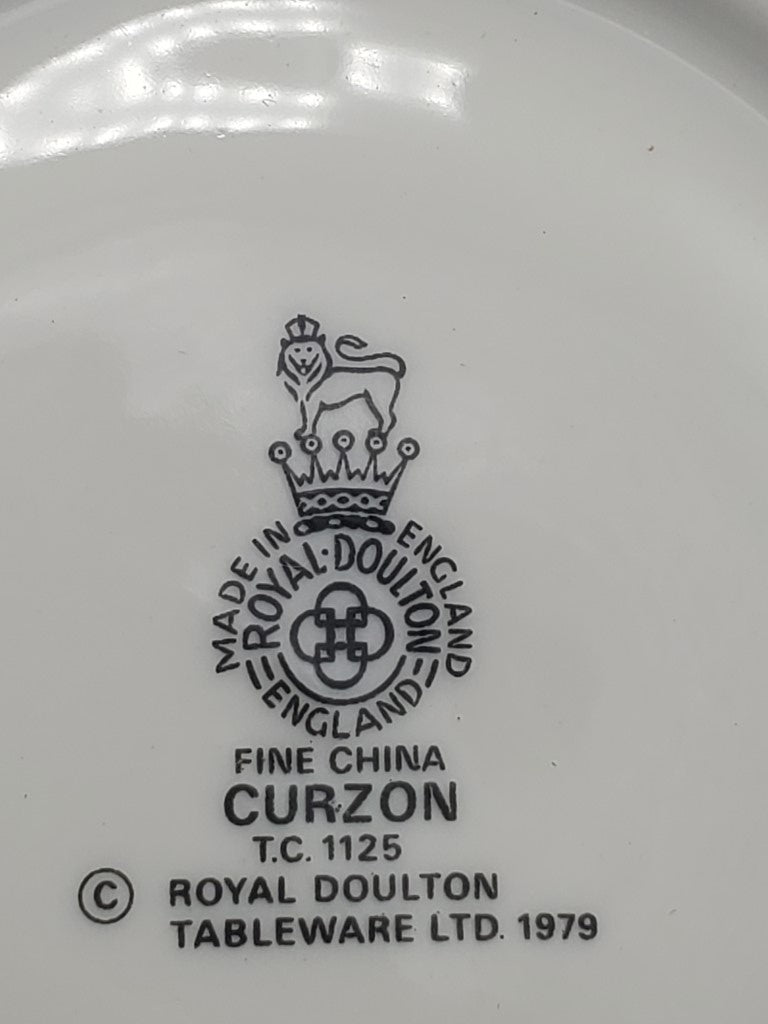 Set of 3 Royal Doulton Curzon Cup & Saucer Sets LK