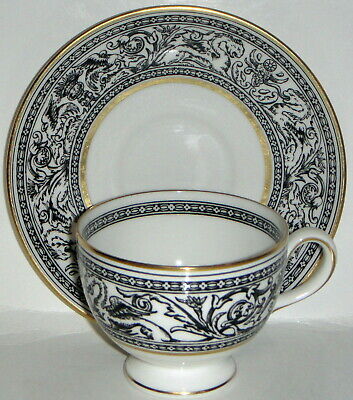 Set of 4 Wedgwood Florentine Black W4312 Cup & Saucers (Leigh Shape)