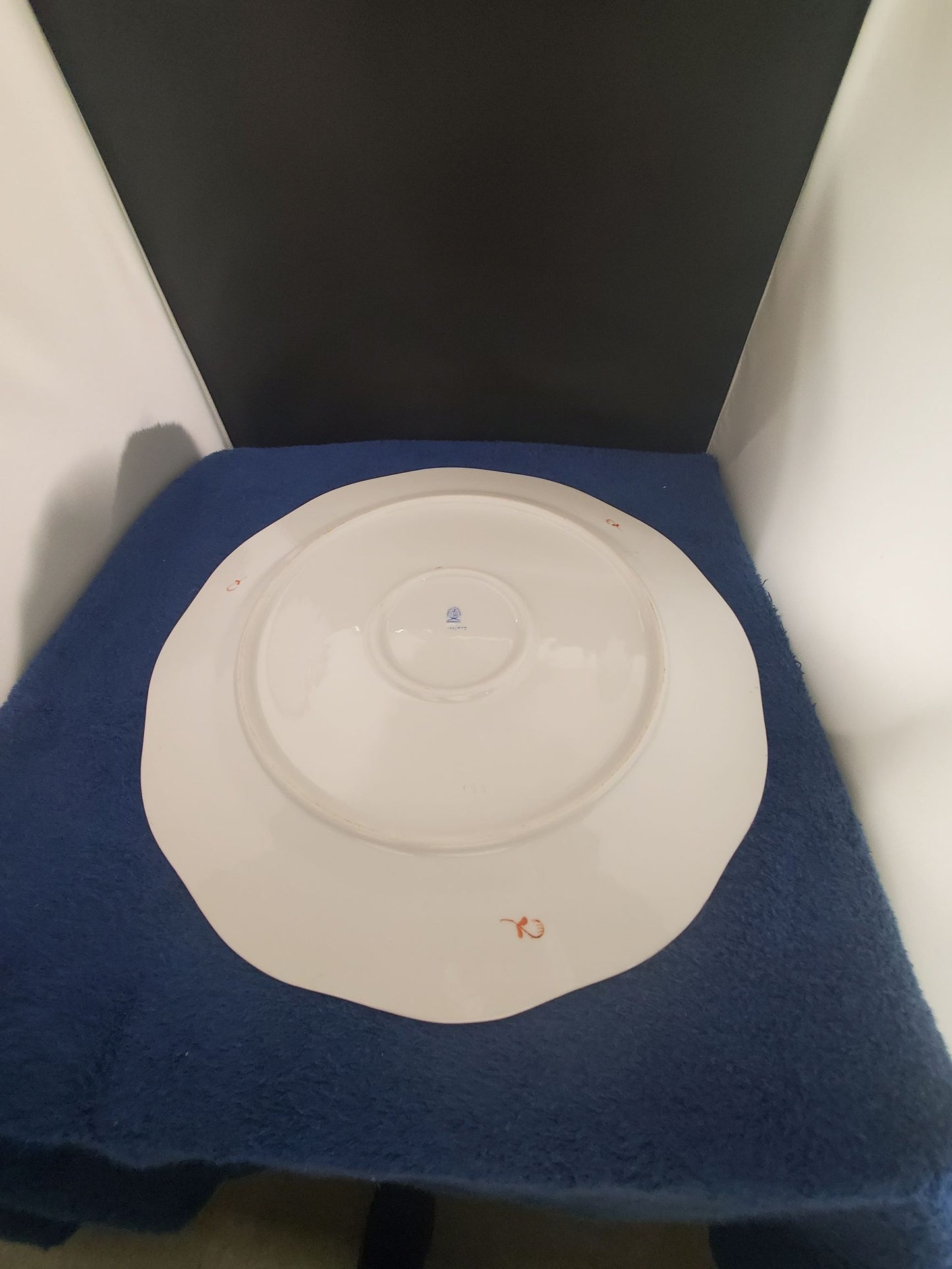 Herend Chinese Bouquet Rust (AOG) 13" Round Serving Plate (755)