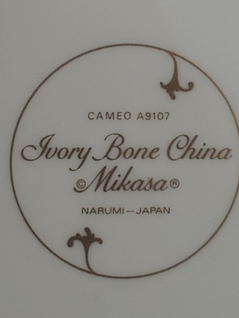 Set of 4 Mikasa Cameo Bread & Butter Plates LK