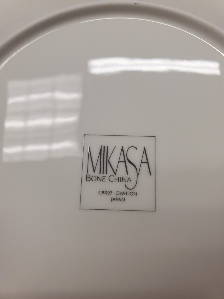 Set of 3 Mikasa Ovation Dinner Plates