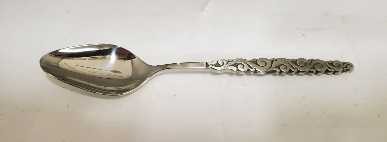 Set of 4 International Silver Florentine Scroll (Stainless) Teaspoons