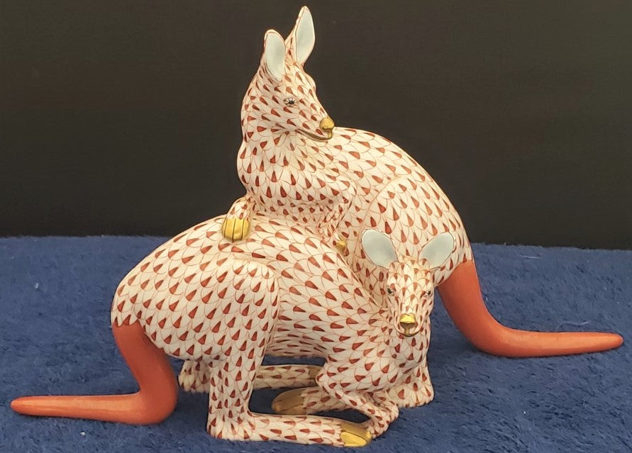 Herend Figurines Pair of Kangaroos - Rust (15318)