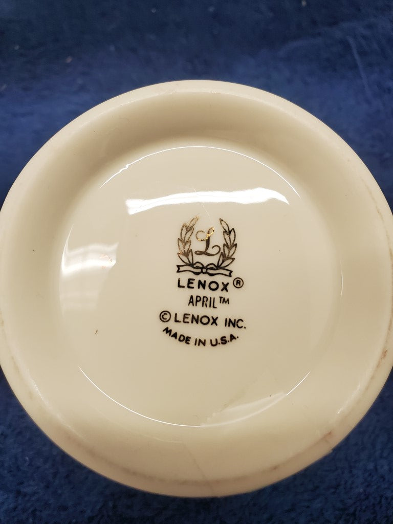 Lenox April Sugar Bowl with Lid LK