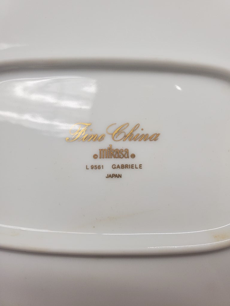Mikasa Gabriele 13" Oval Serving Platter LK