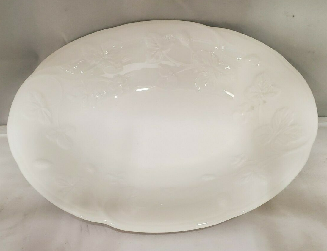 Set of 2 Minton Victoria Strawberry White 9" Oval Vegetable Bowl