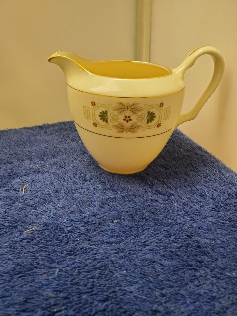 Lenox Tableau Creamer & Sugar Bowl with Lid LK