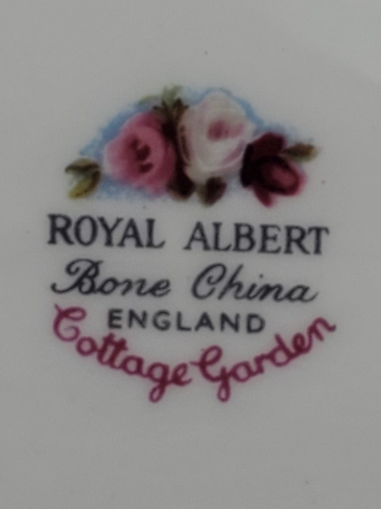 Royal Albert Cottage Garden 9" Oval Vegetable Bowl LK
