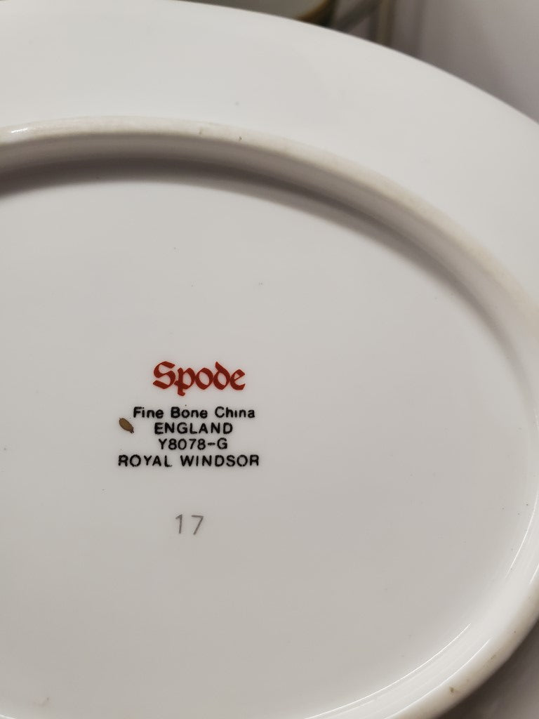 Spode Royal WIndsor Gravy Boat & Underplate LK