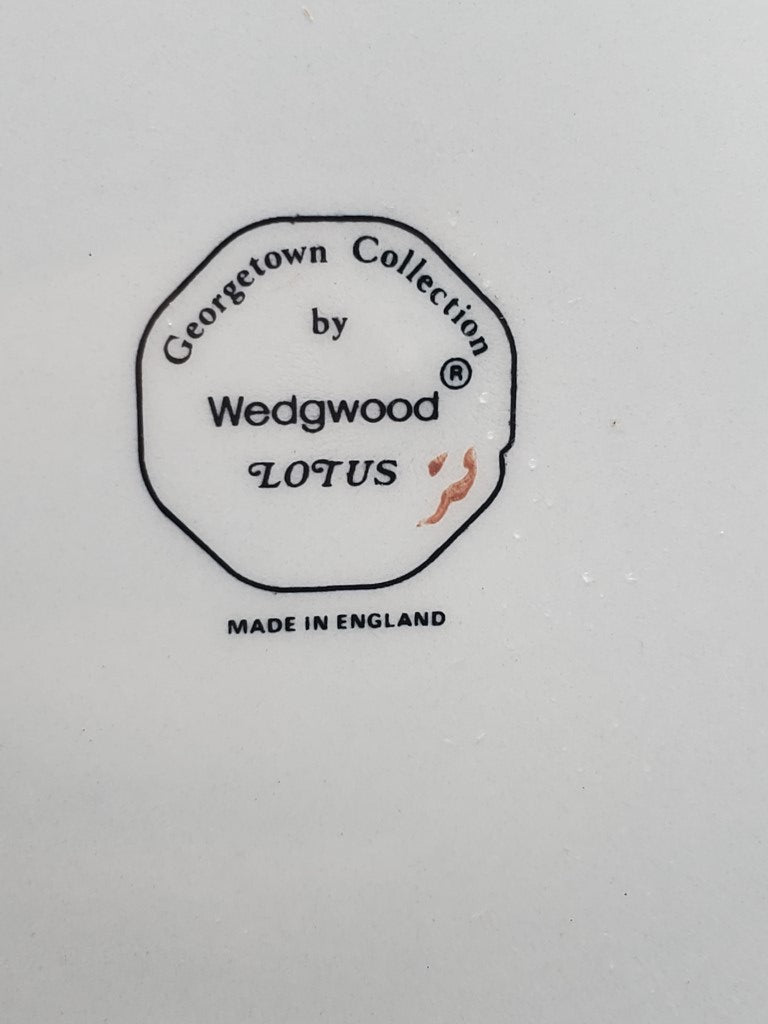 Set of 5 Wedgwood Lotus Dinner Plates LK
