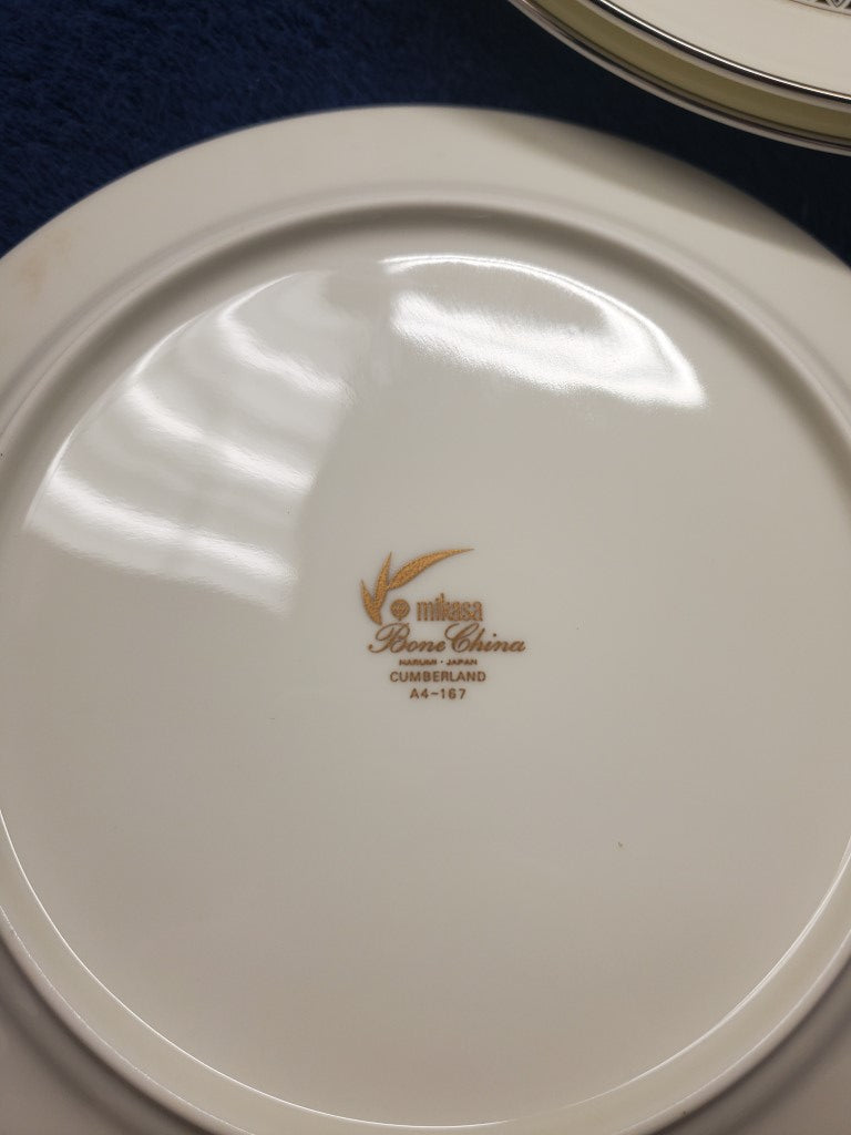 Set of 3 Mikasa Cumberland Salad Plates LK