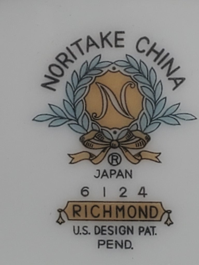 Noritake Richmond Gravy Boat with Attached Underplate LK