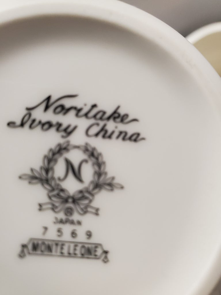 Noritake Monteleone Creamer & Sugar Bowl with Lid LK