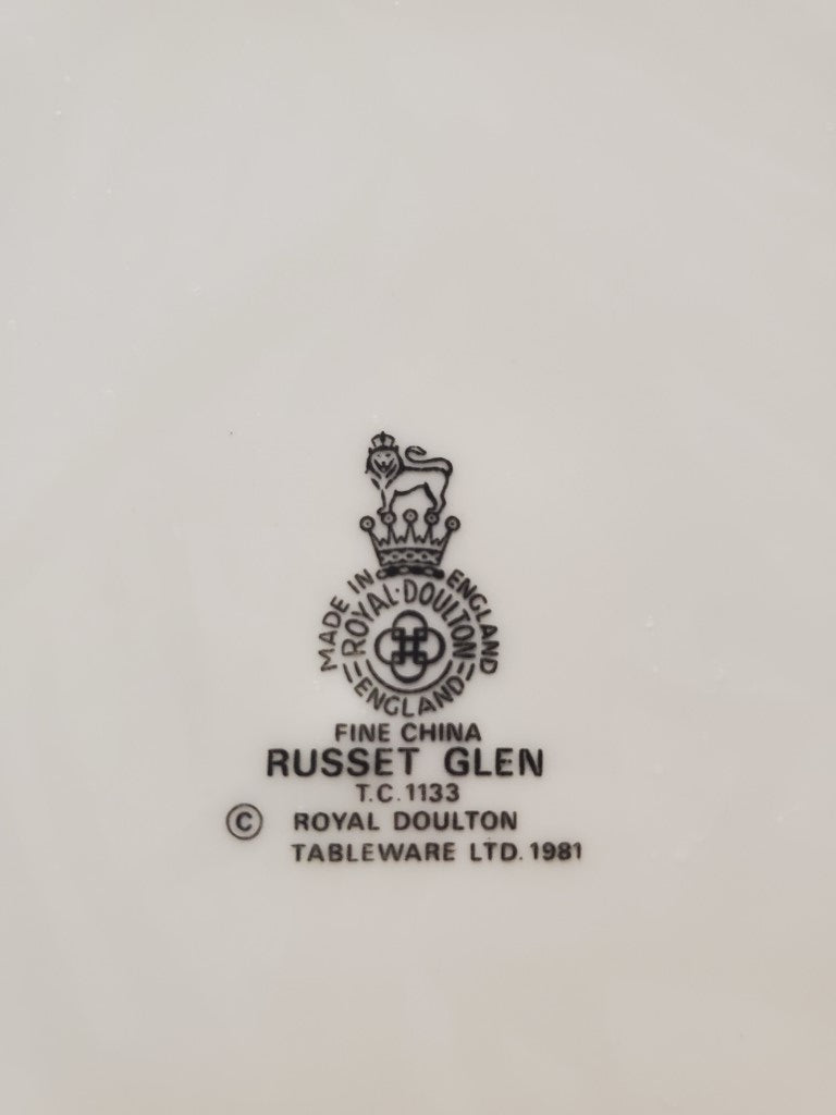 Set of 2 Royal Doulton Russet Glen Dinner Plates LK