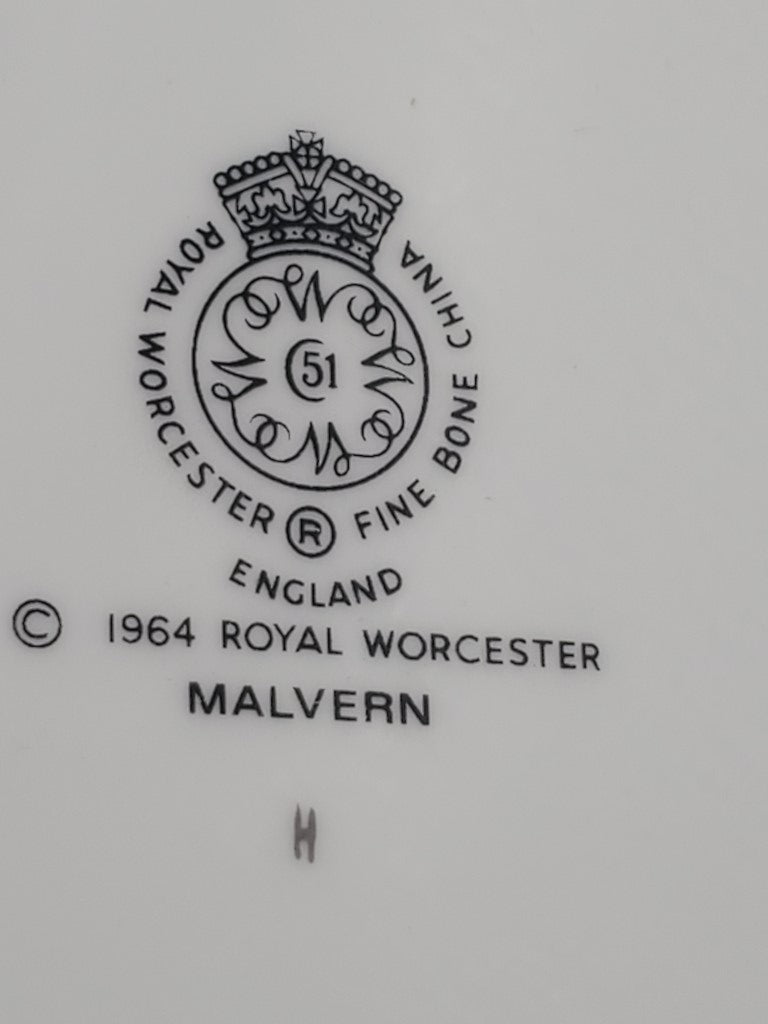 Set of 3 Royal Doulton Malvern Dinner Plates LK