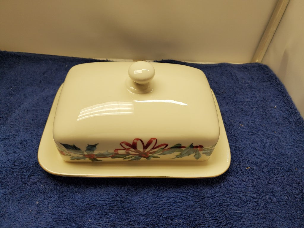 Lenox Winter Greetings Covered Butter Dish