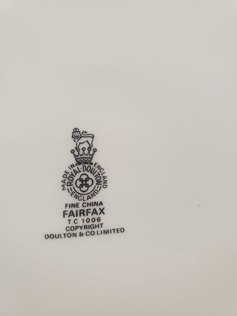 Royal Doulton Fairfax 13" Oval Serving Platter LK