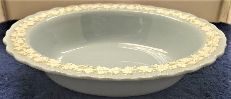Wedgwood Cream Color on Lavender (Plain) Oval Vegetable Bowl