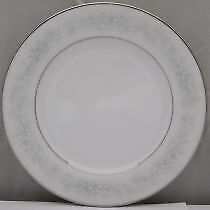 Set of 4 Noritake Cumberland Salad Plates