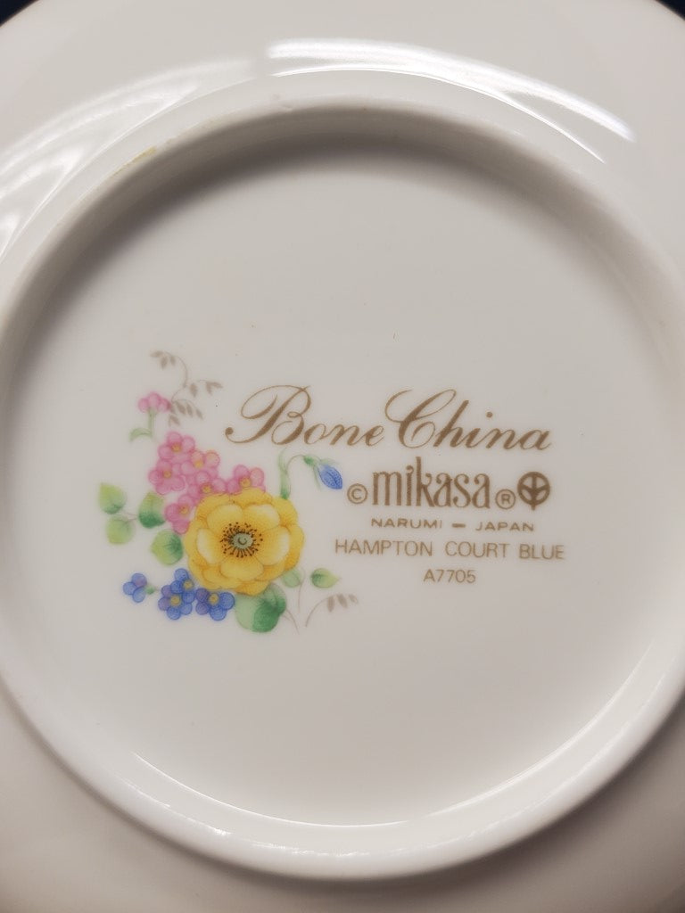 Set of 8 Mikasa Hampton Court Blue Fruit Bowls LK
